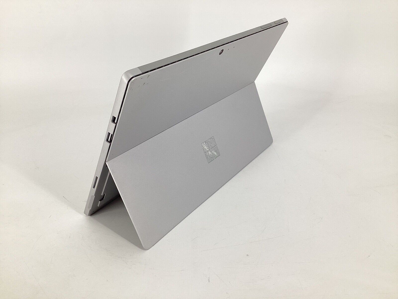 Microsoft Surface Pro 5 1796 12" (i5-7300U @2.6GHz 4GB 128GB SSD) Win10Pro No AC