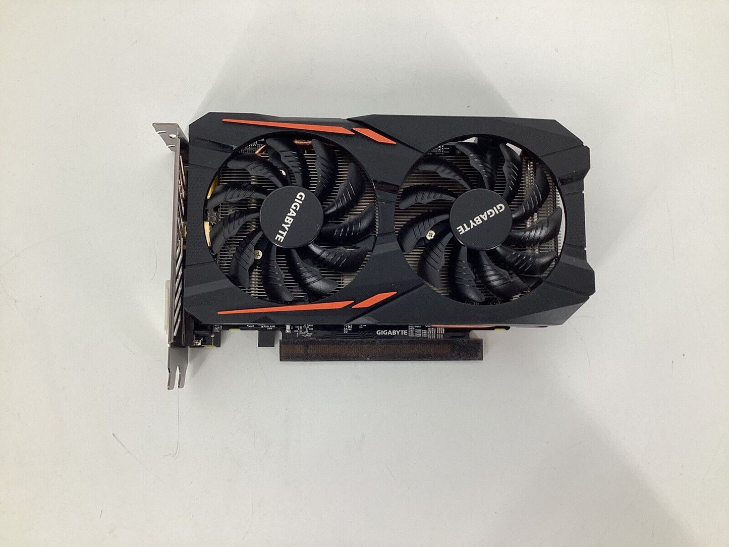 Gigabyte AMD Radeon RX 560 2GB GDDR5 GRAPHICS CARD GPU GV-RX560GAMING