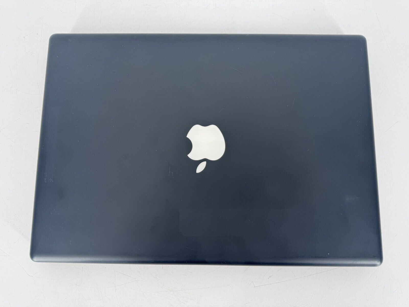 Apple Black MacBook 13'' A1181 2008 (Core 2 Duo 2.4GHz, 4gb RAM 256GB SSD) Good!