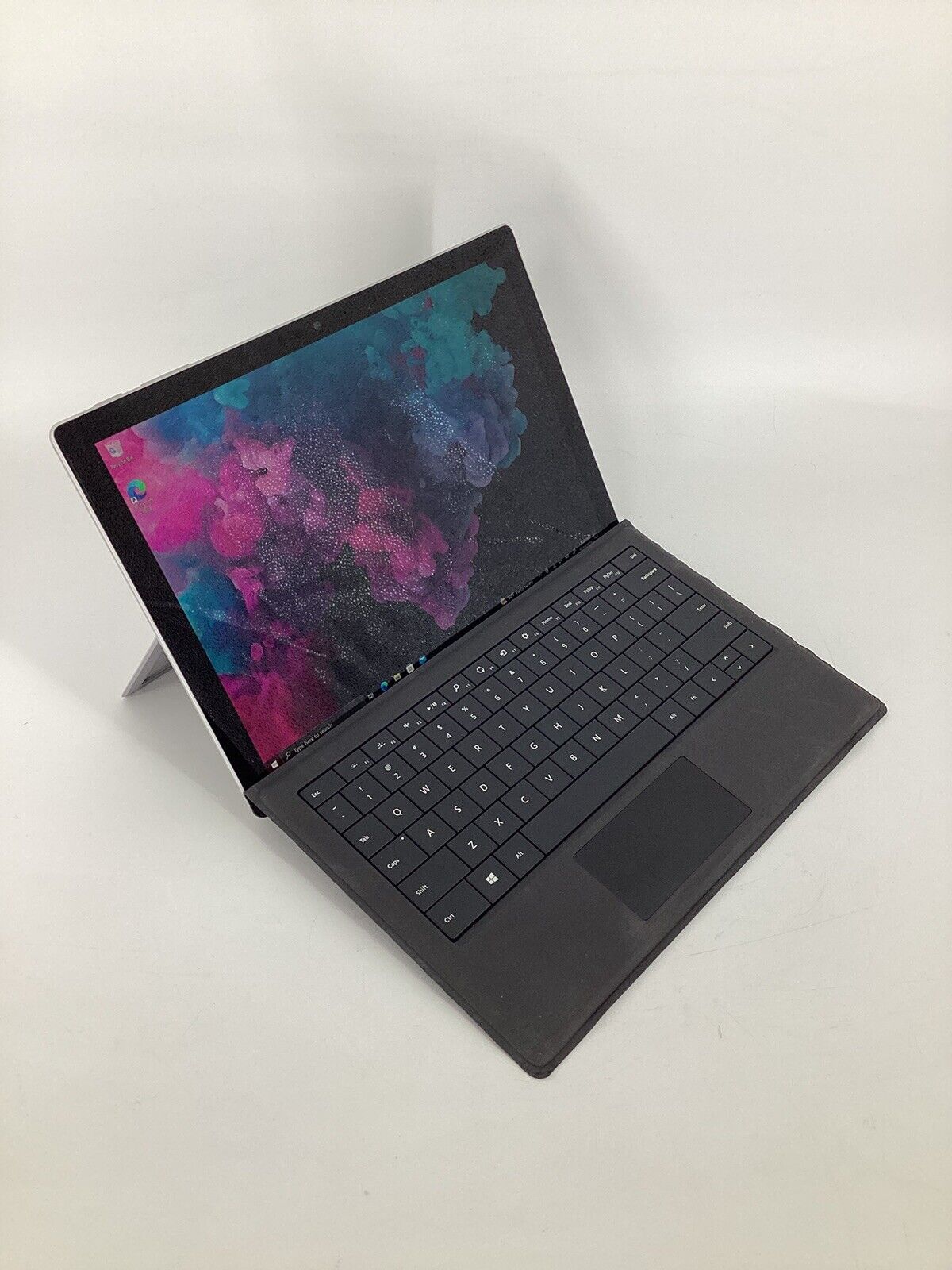 Microsoft Surface Pro 5 1796 12" (m3-7y30 @1.0GHz 4GB 128GB SSD) Win10Pro w/AC