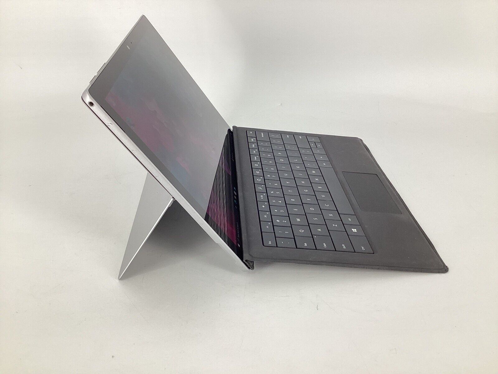 Microsoft Surface Pro 5 1796 12" (m3-7y30 @1.0GHz 4GB 128GB SSD) Win10Pro w/AC