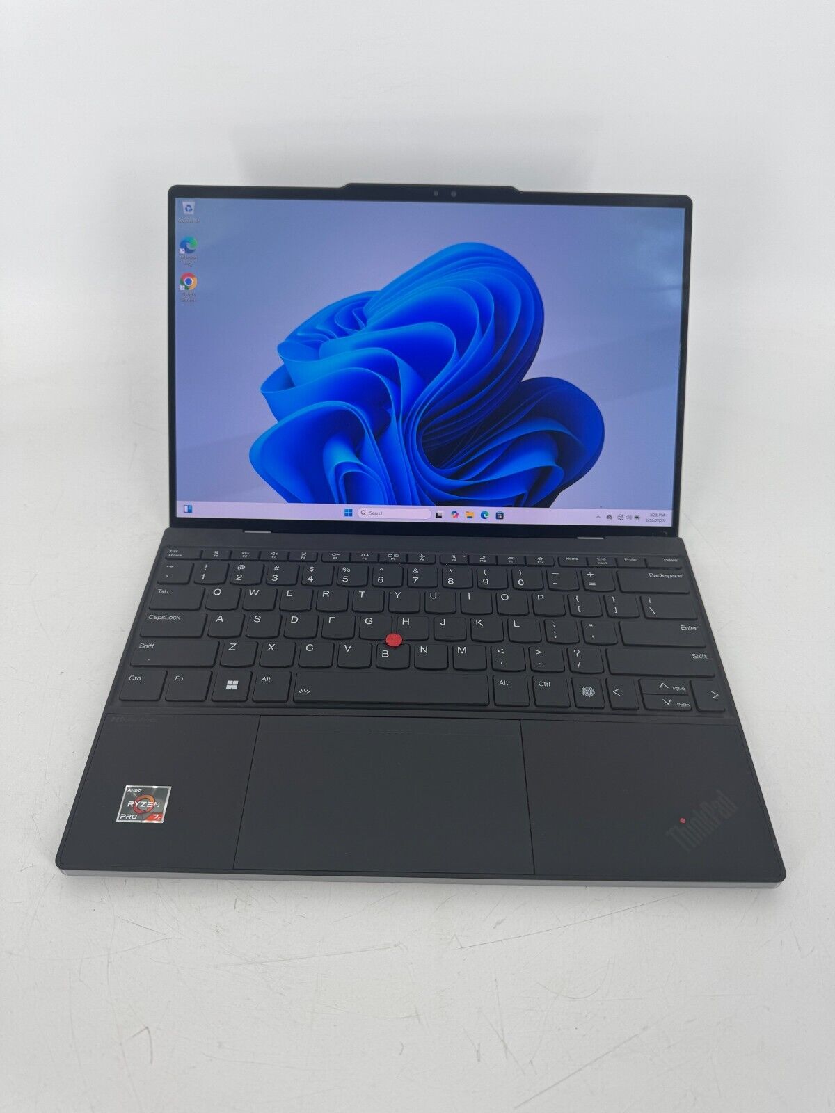 Lenovo Laptop ThinkPad Z13 Gen 1, 13.3" (Ryzen 7 PRO 6860Z, 32GB 512GB) Win11Pro