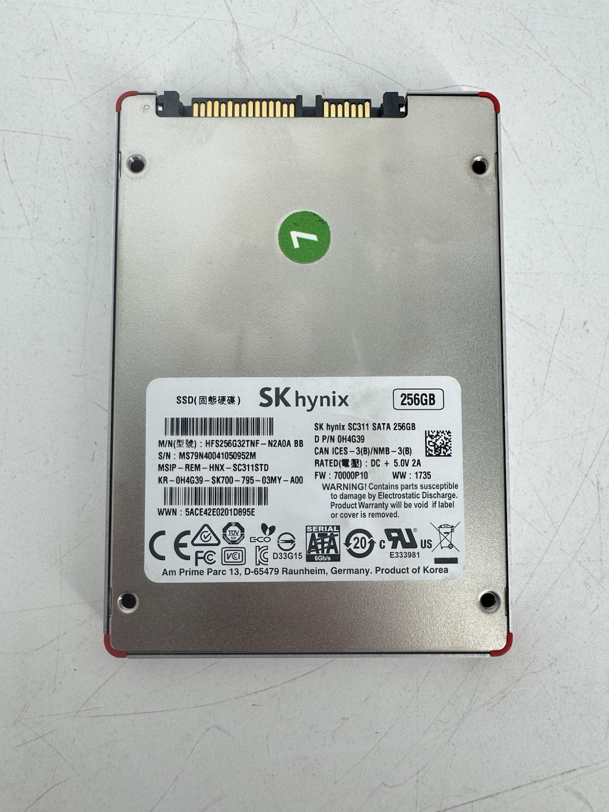 SK hynix HFS256G32TNF-N2A0A 256 GB SATA III 2.5 in Solid State Drive