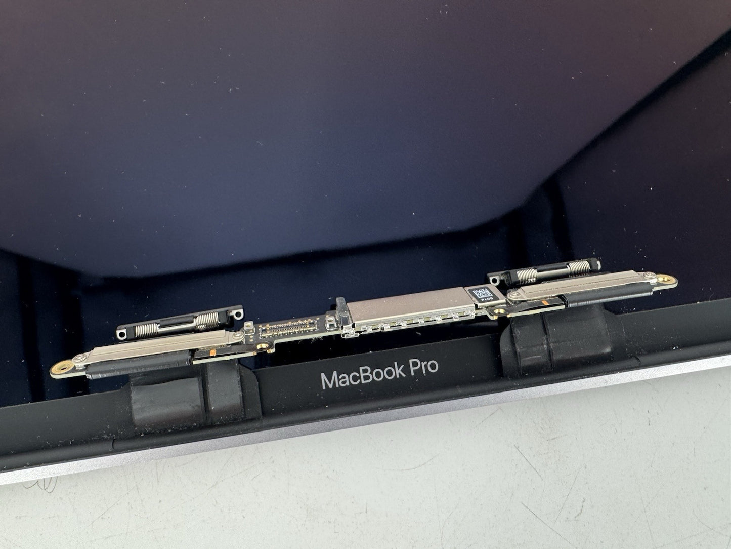 Genuine Apple LCD Screen 16" MacBook Pro A2141 2019 OEM DISPLAY Assembly