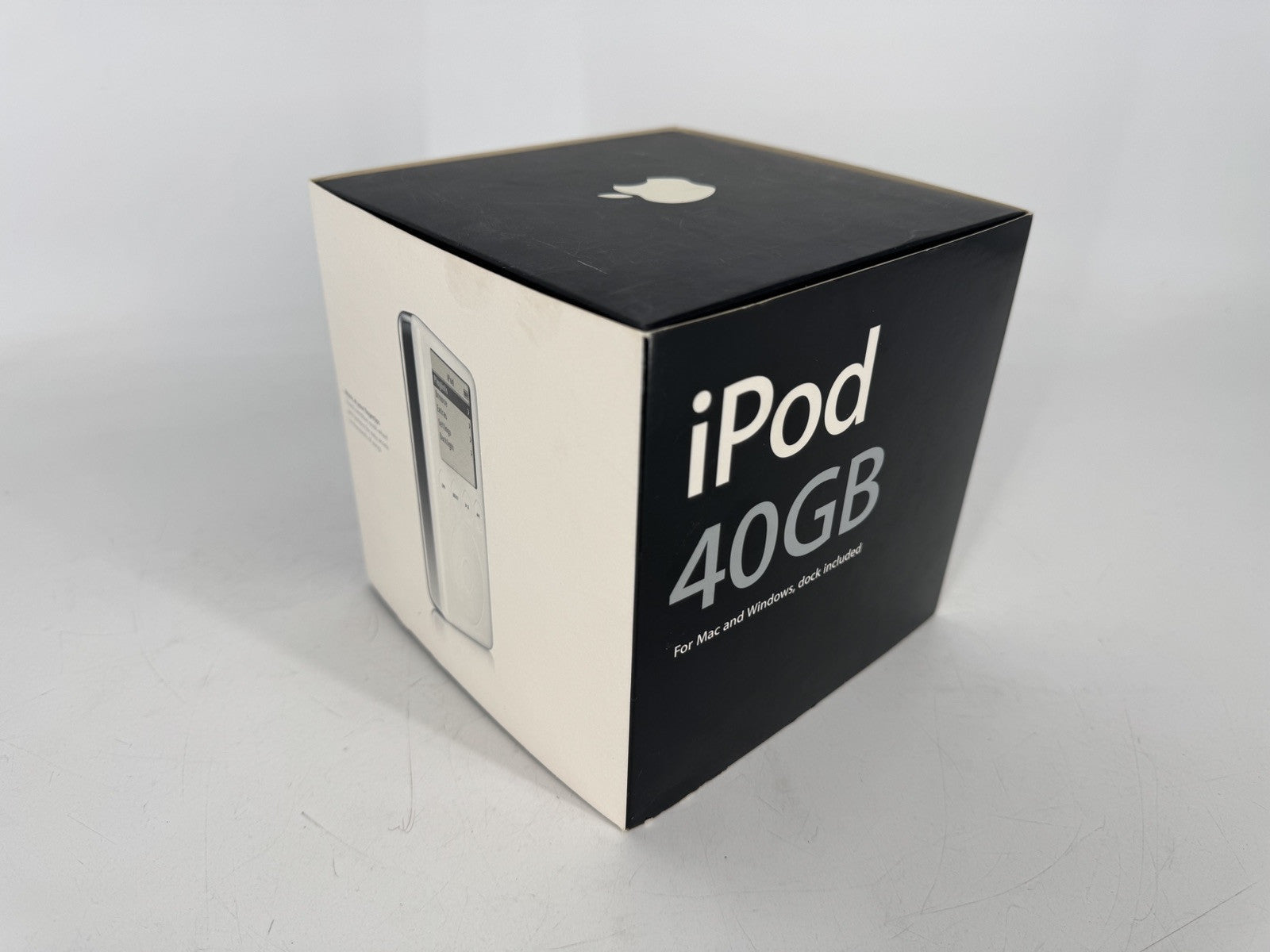 Apple iPod 40Gb M9245LL/A Original Box Dock, Carrying Case’s, AC Charger,Bundled