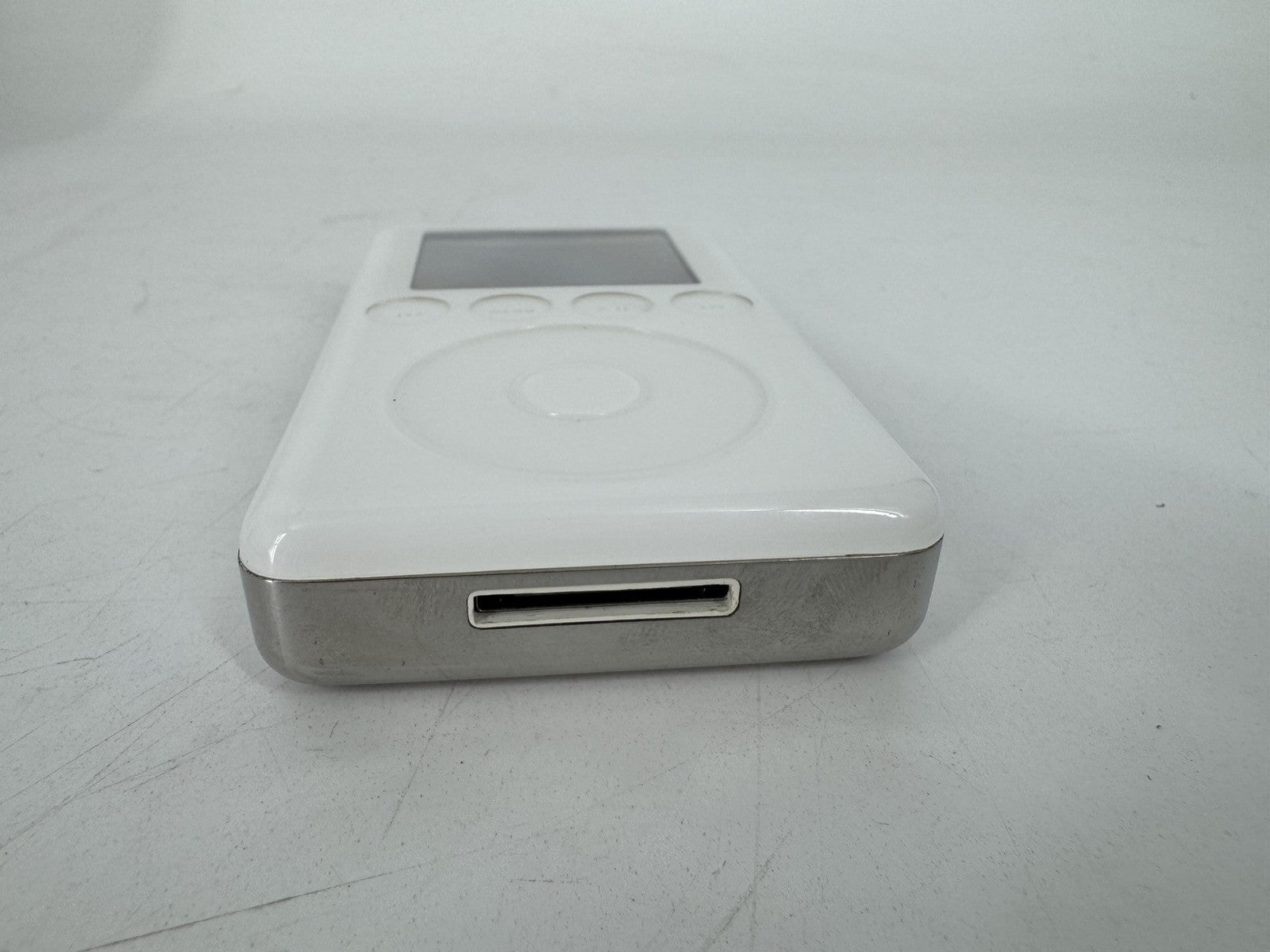 Apple iPod 40Gb M9245LL/A Original Box Dock, Carrying Case’s, AC Charger,Bundled